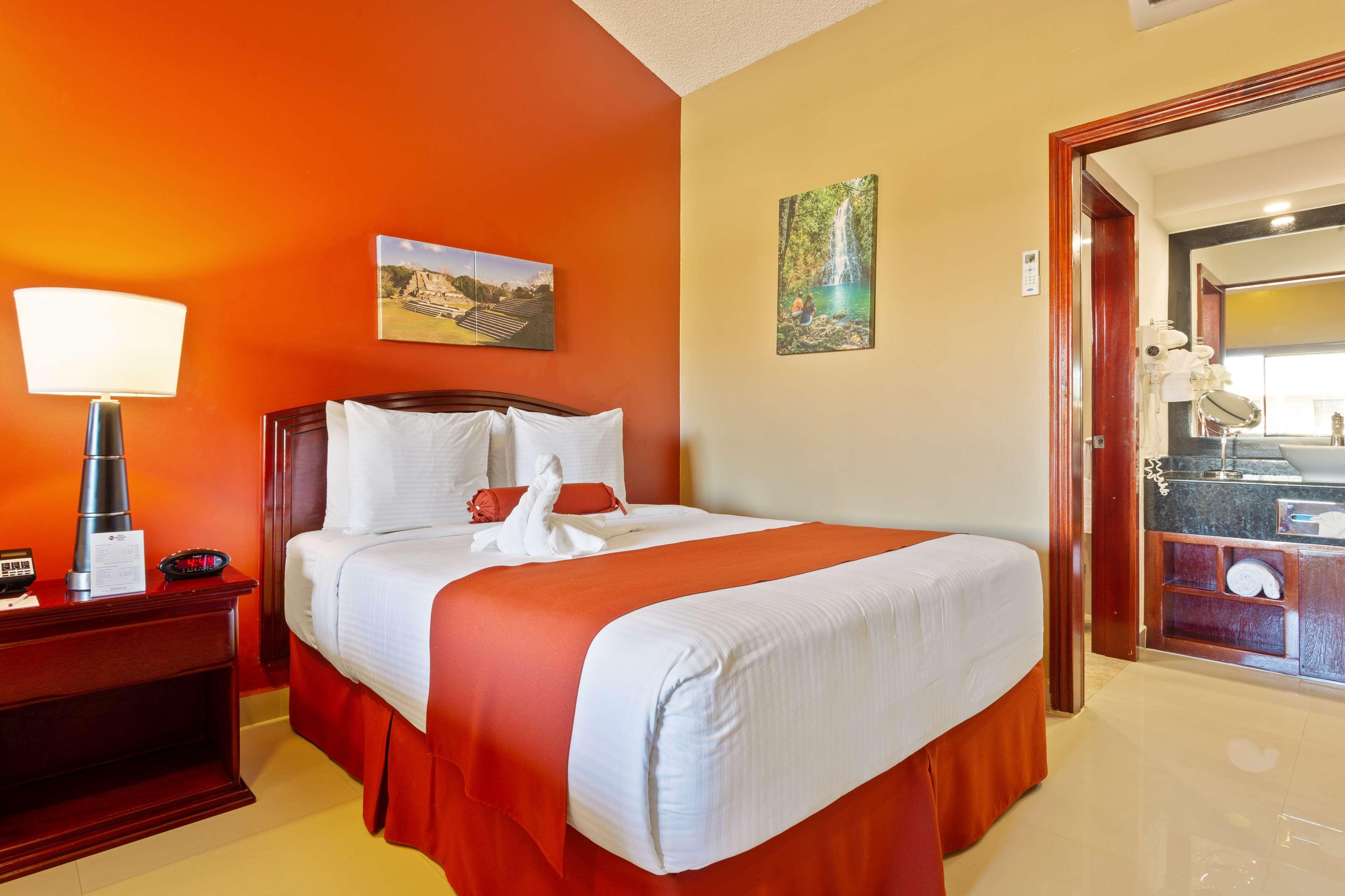 Best Western Plus Belize Biltmore Plaza Belize City Exterior foto
