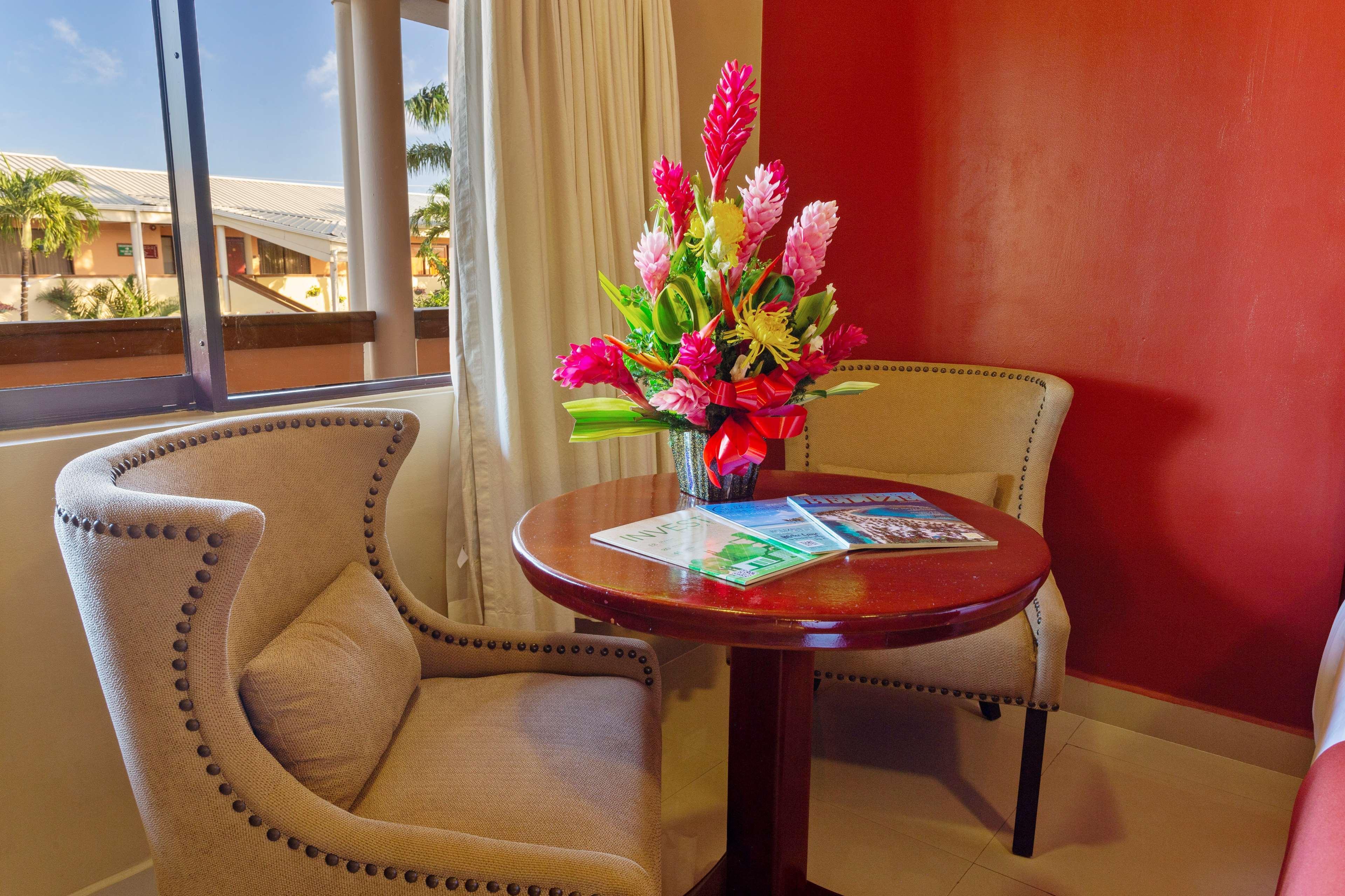 Best Western Plus Belize Biltmore Plaza Belize City Exterior foto