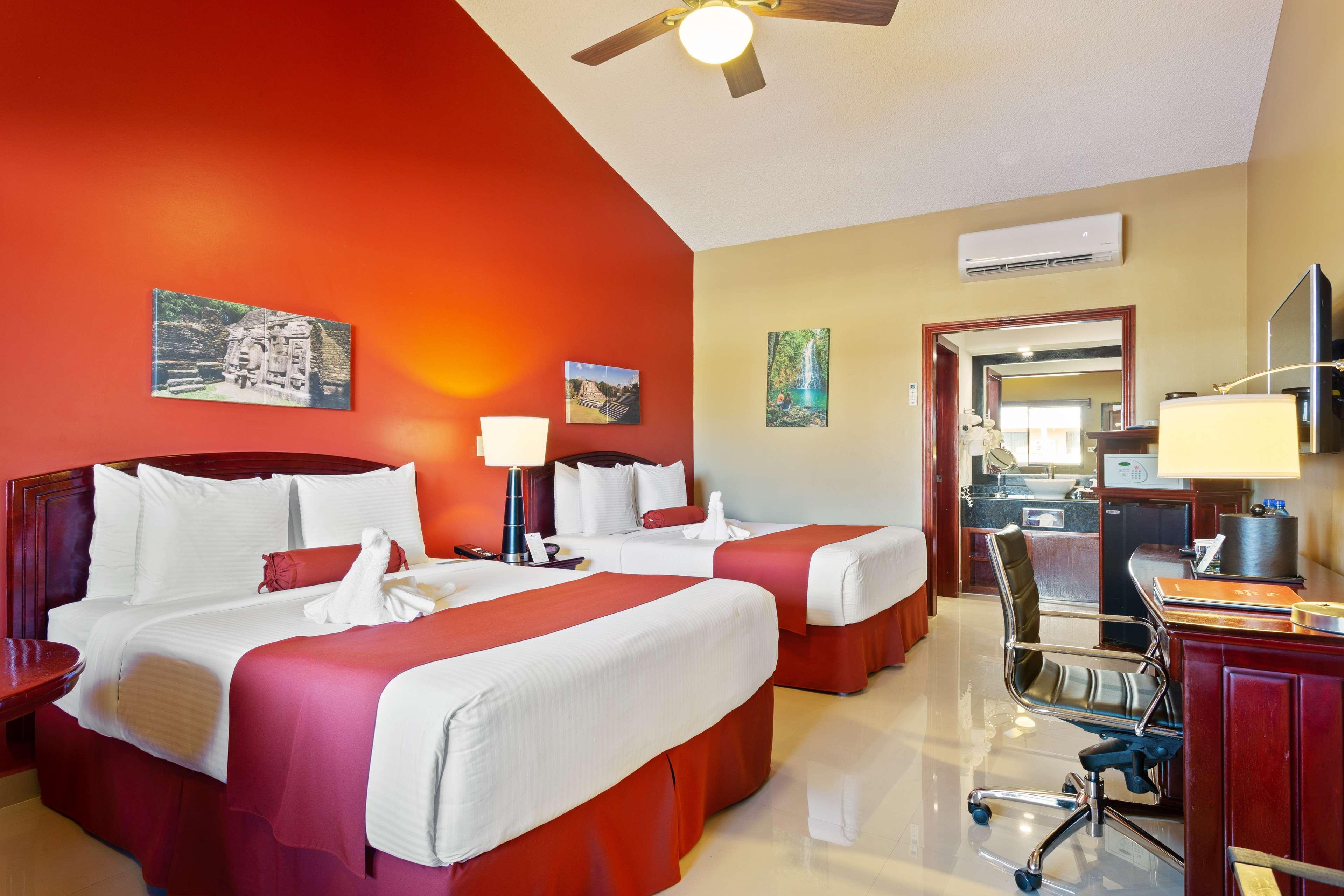 Best Western Plus Belize Biltmore Plaza Belize City Exterior foto