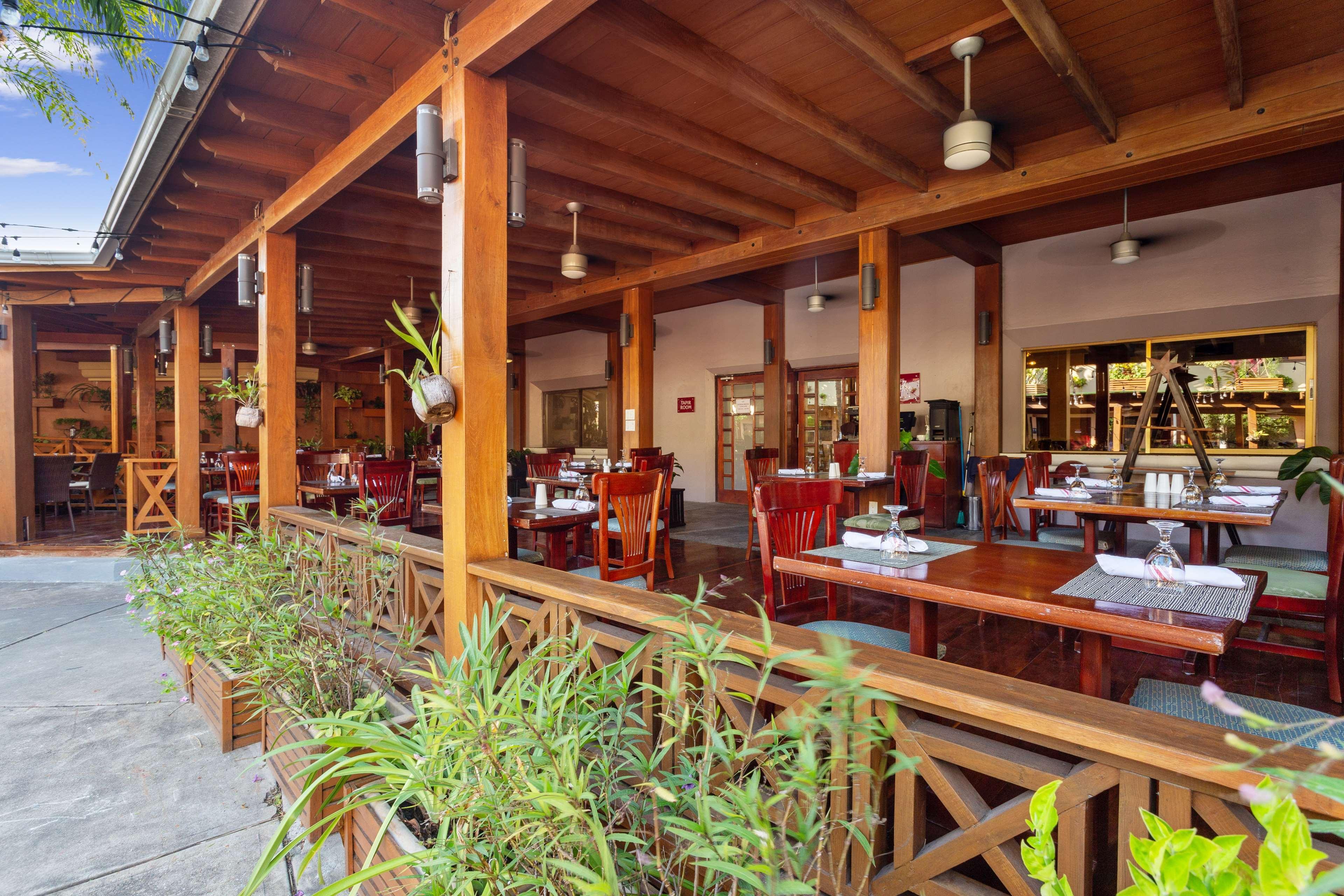 Best Western Plus Belize Biltmore Plaza Belize City Exterior foto